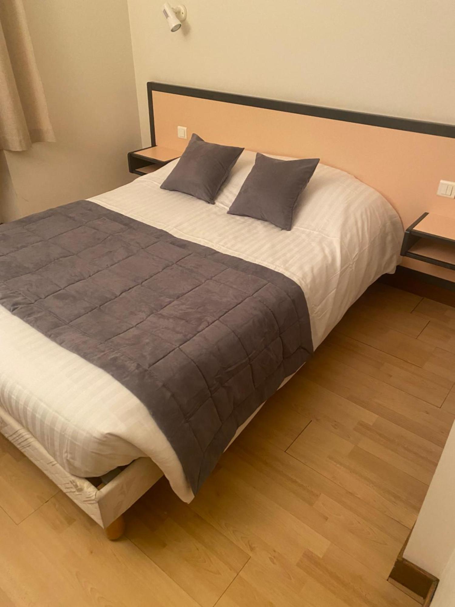 Hotel Du Commerce Joncy Εξωτερικό φωτογραφία